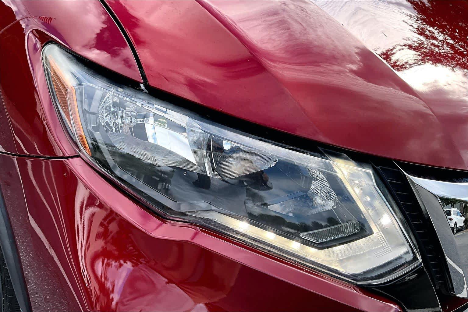 Used 2018 Nissan Rogue SL FWD image 27