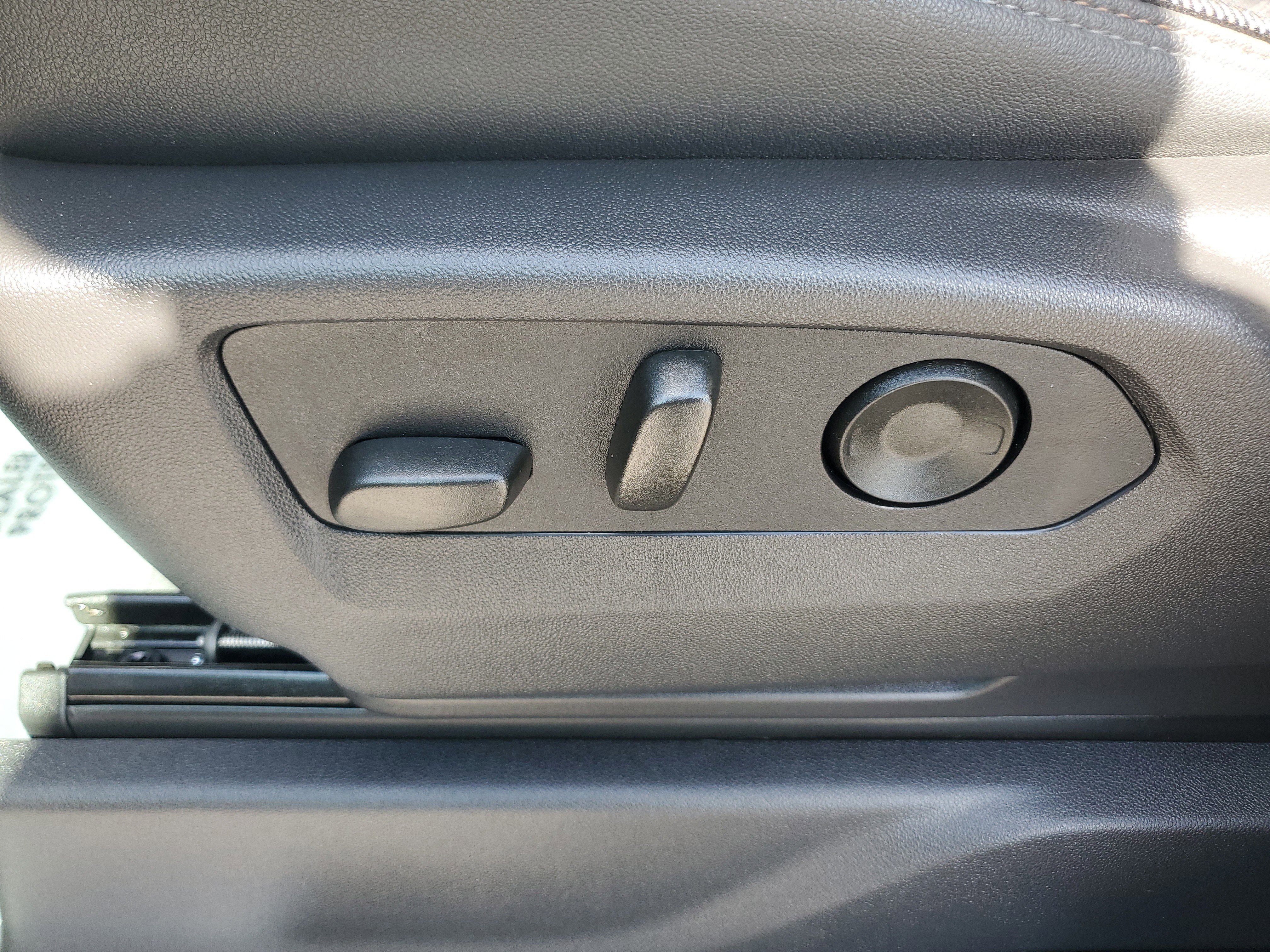 Used 2025 Chevrolet Silverado 1500 High Country w/ High Country Premium Package image 13