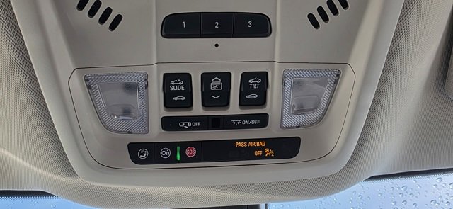 Used 2023 Buick Enclave Avenir w/ Avenir Technology Package image 29