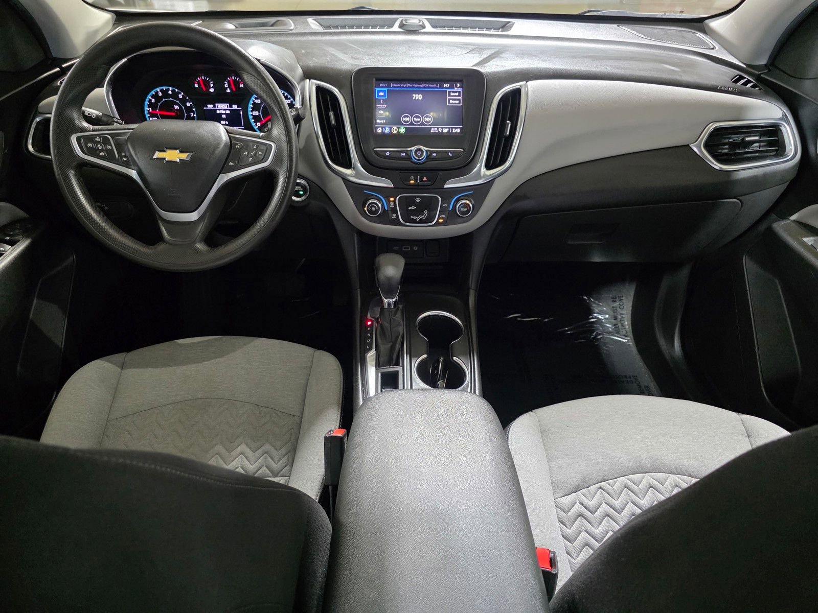 Used 2022 Chevrolet Equinox LS FWD image 17