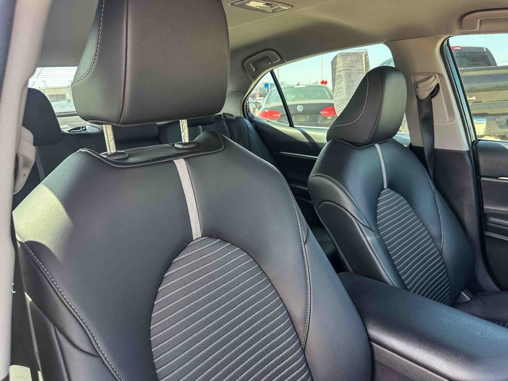 Used 2023 Toyota Camry SE image 22