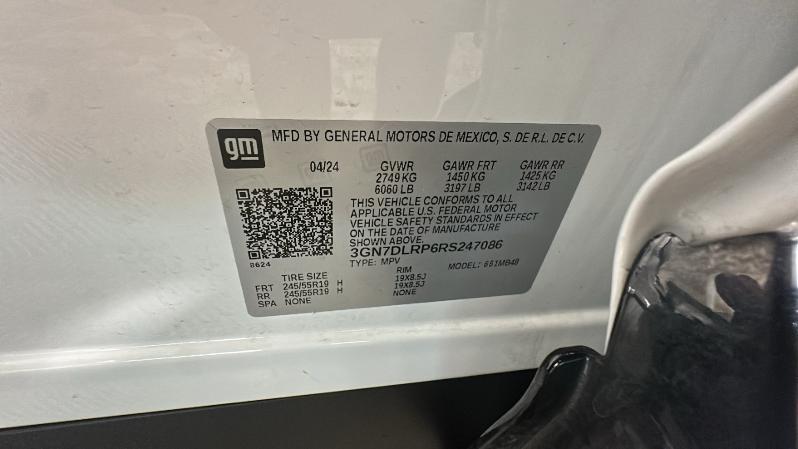 Used 2024 Chevrolet Equinox EV LT FWD image 11