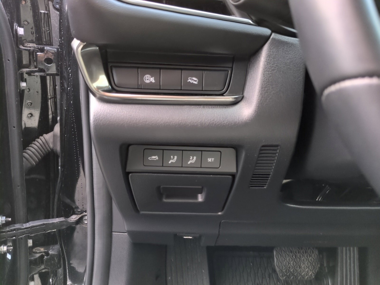 Certified 2025 MAZDA CX-30 AWD 2.5 S w/ Premium Package image 19