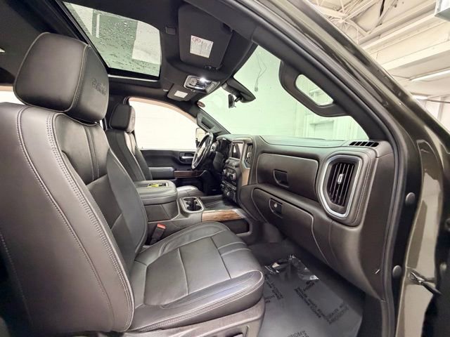 Certified 2022 Chevrolet Silverado 2500 High Country w/ Technology Package image 32