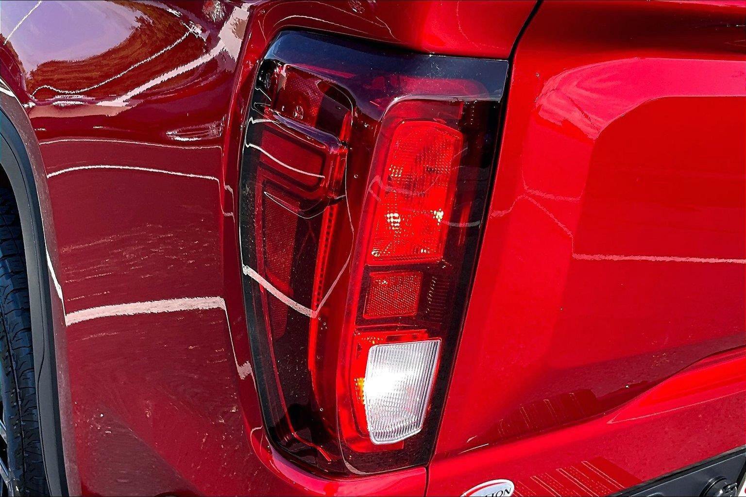 Used 2024 GMC Sierra 1500 Elevation AWD/4WD image 31