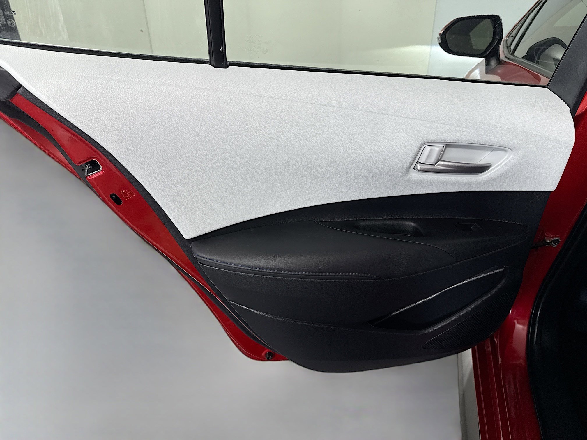 Used 2021 Toyota Corolla SE image 25