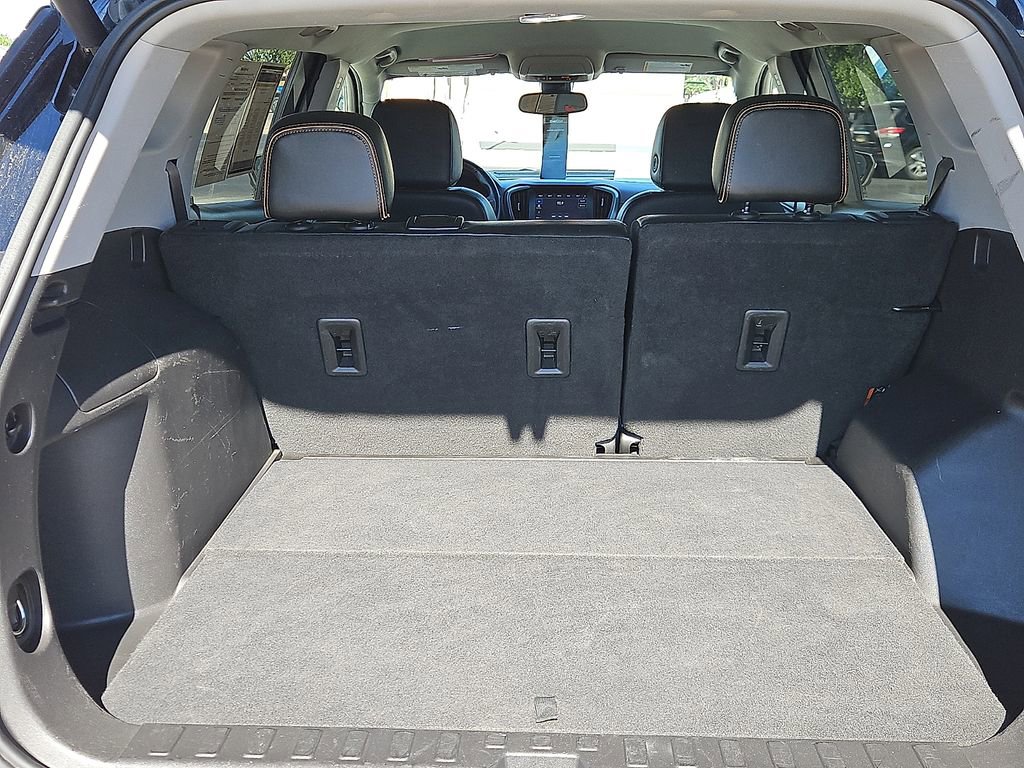 Used 2024 GMC Terrain AT4 AWD/4WD image 10