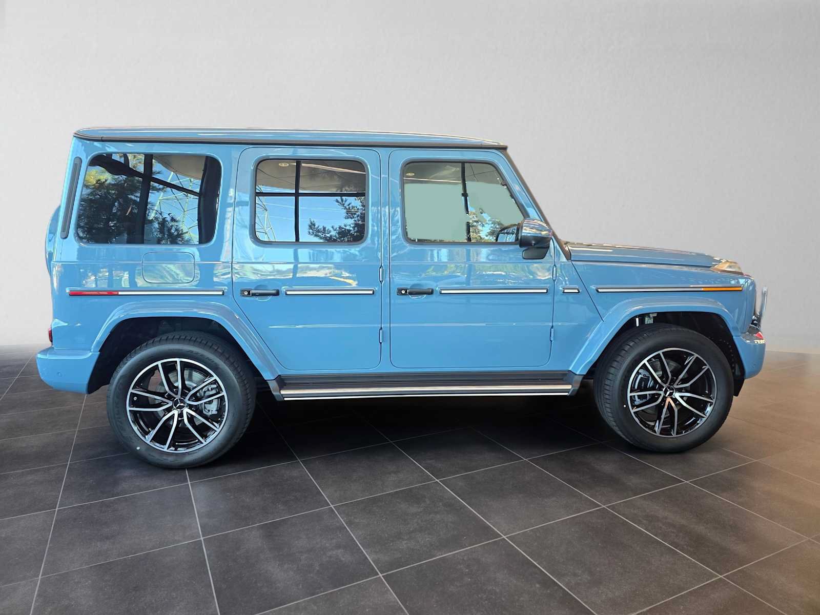 New 2026 Mercedes-Benz G 550 image 2