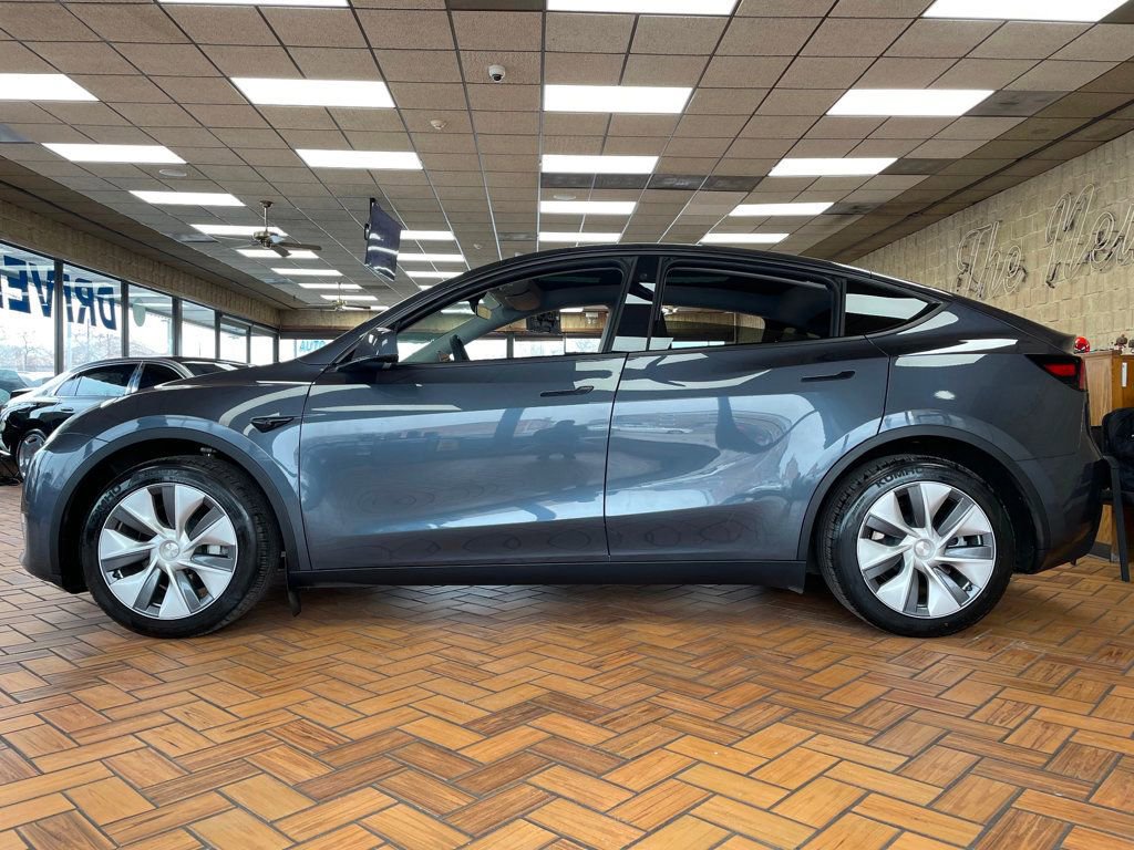 Used 2023 Tesla Model Y Long Range image 6