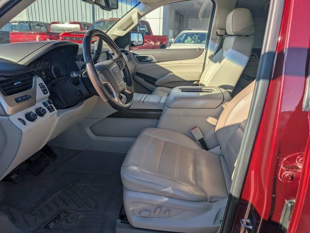 Used 2019 GMC Yukon Denali w/ Denali Ultimate Package image 14