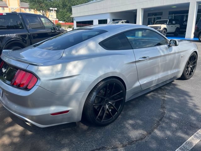 Used 2015 Ford Mustang GT RWD image 3
