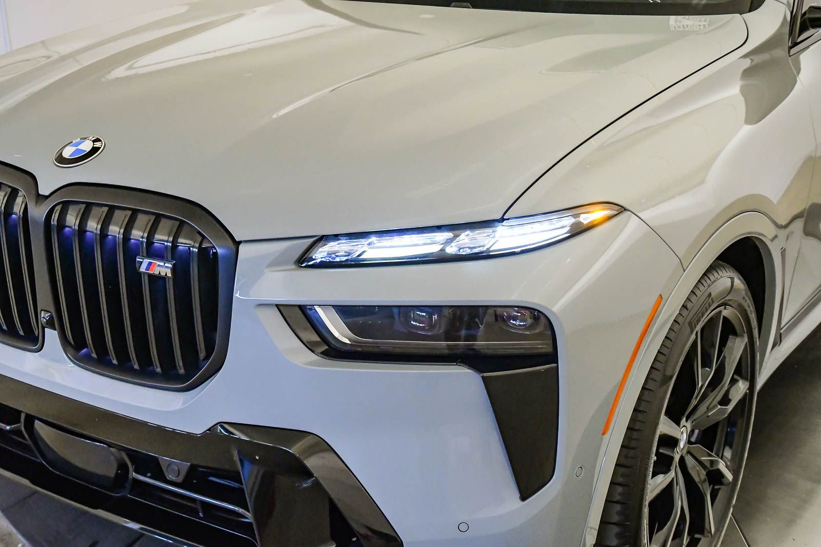 Certified 2024 BMW X7 M60i w/ Executive Package AWD/4WD image 9