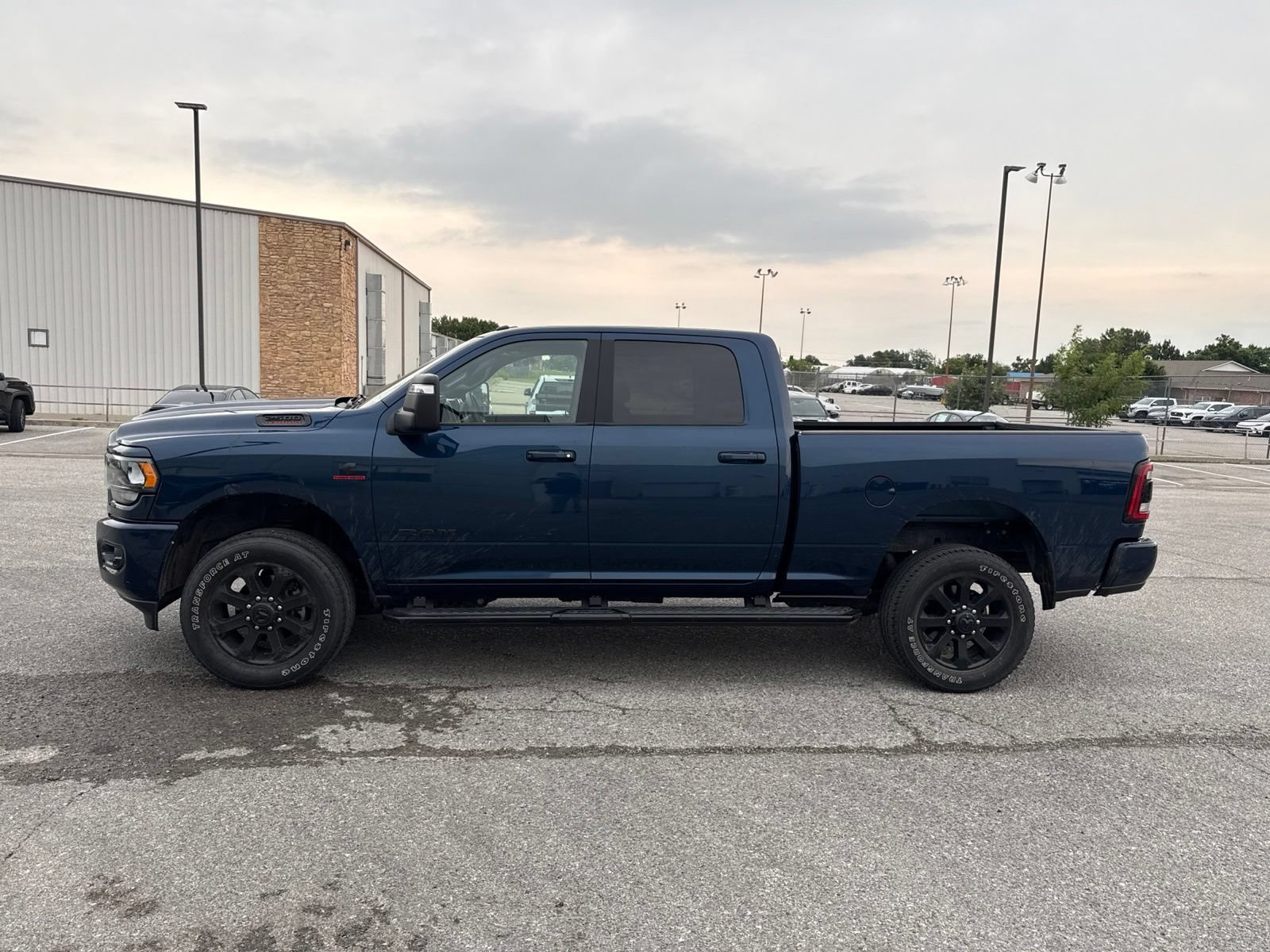 Used 2024 RAM 2500 Big Horn w/ Night Edition AWD/4WD image 5