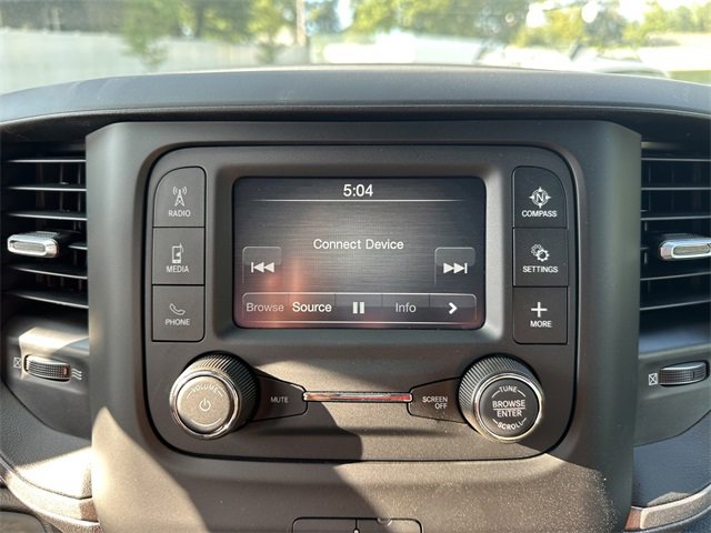 Used 2024 RAM 2500 Tradesman w/ Chrome Appearance Group image 22