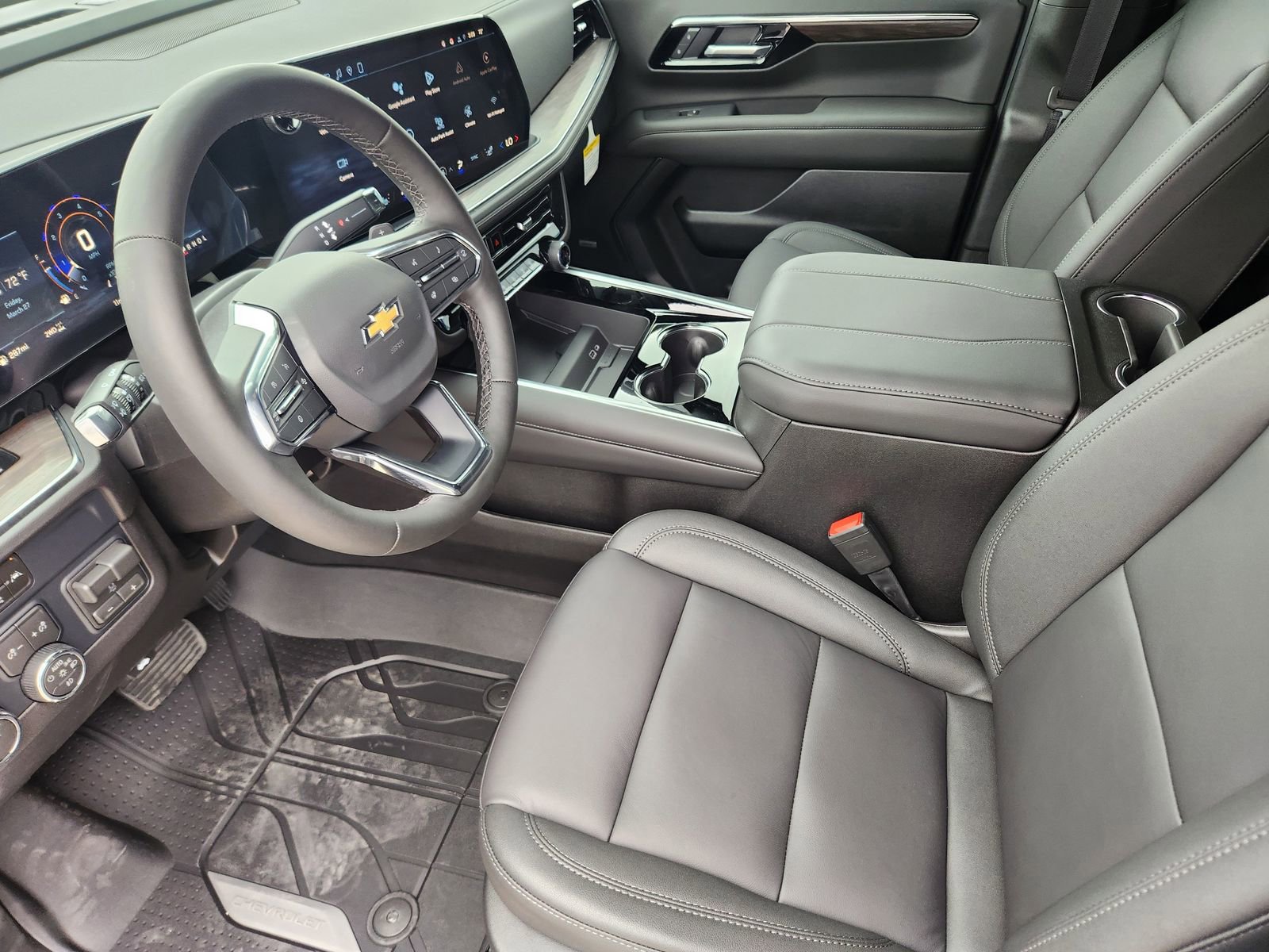 New 2026 Chevrolet Suburban LT image 7