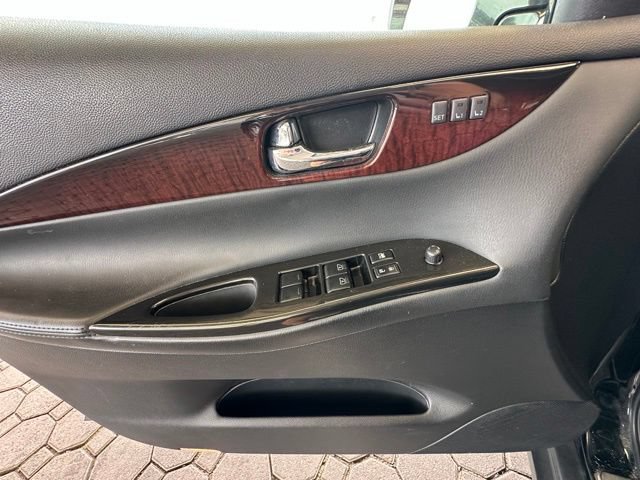 Used 2017 INFINITI QX50 AWD w/ Premium Plus Package image 18