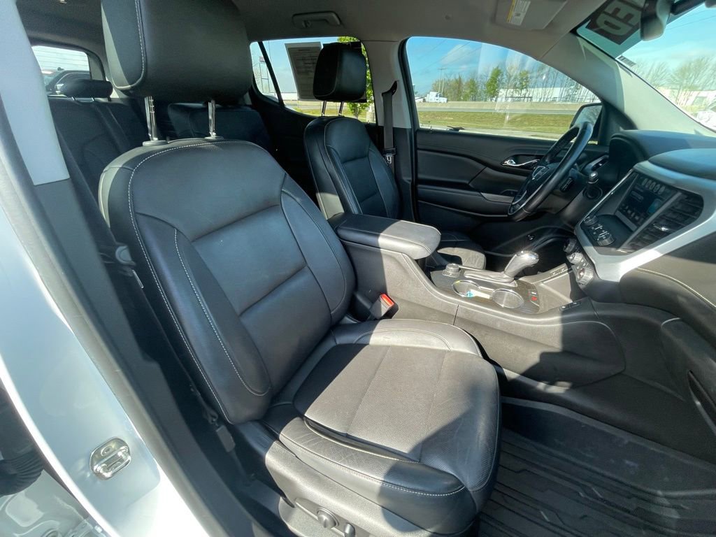 Used 2019 GMC Acadia SLT w/ Black Edition image 29