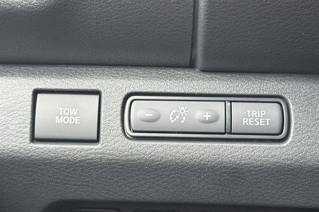 New 2026 Nissan Frontier PRO-4X w/ Tow Package AWD/4WD image 28
