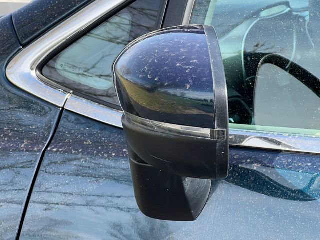 Used 2023 Chrysler Pacifica Touring-L FWD image 39