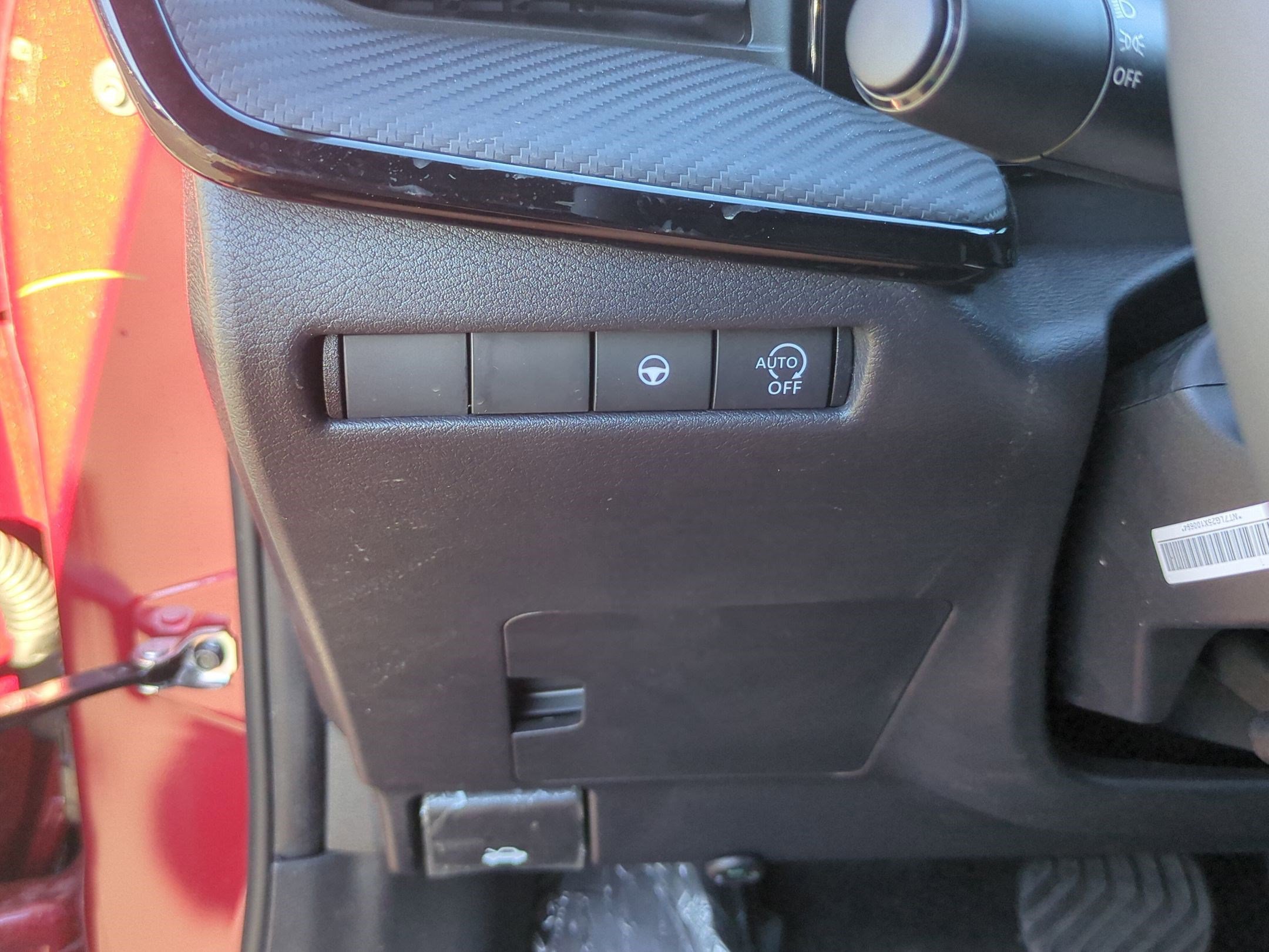 New 2026 Nissan Kicks SR image 13