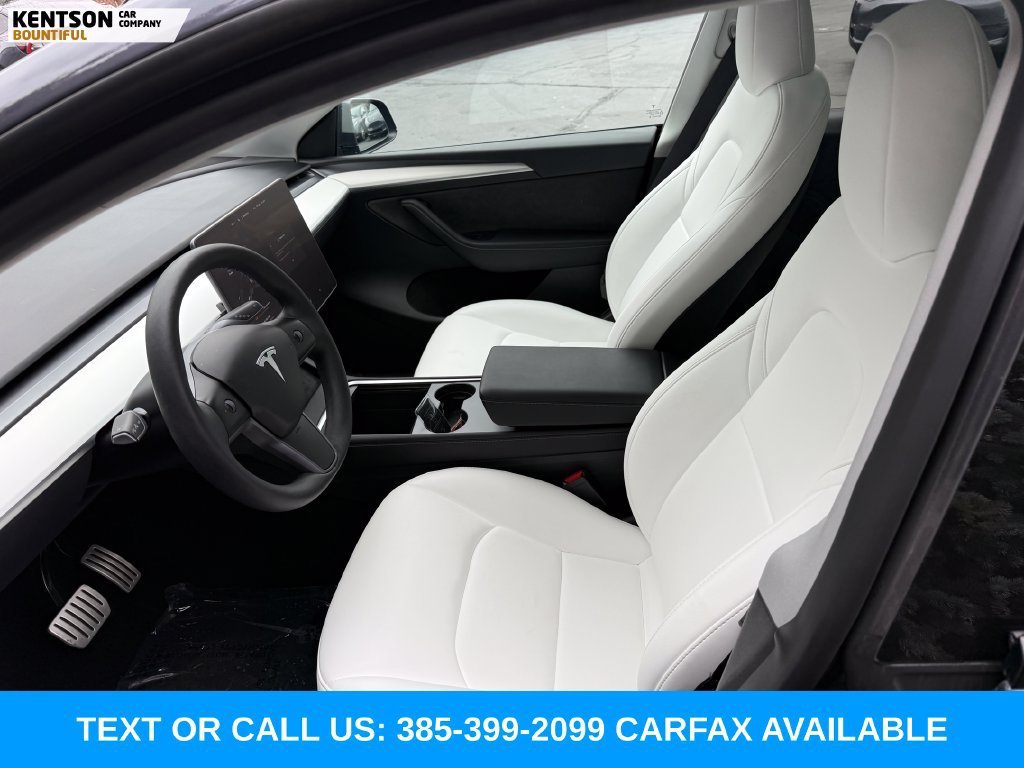 Used 2023 Tesla Model Y Performance AWD/4WD image 28