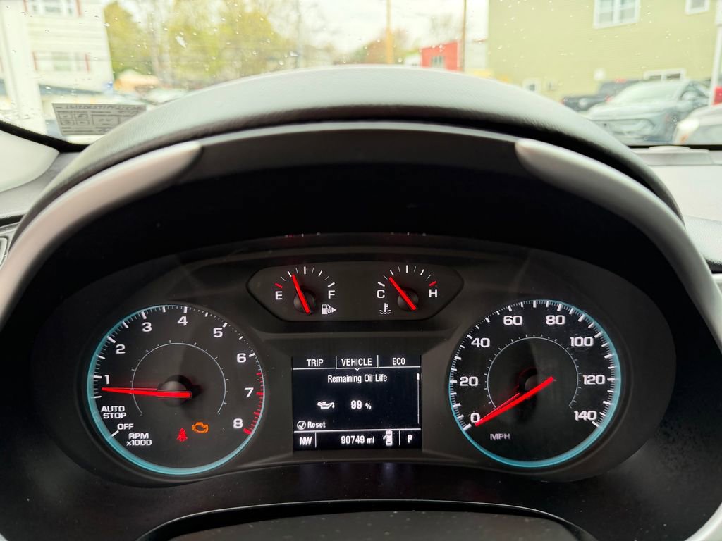 Used 2023 Chevrolet Malibu LT FWD image 17