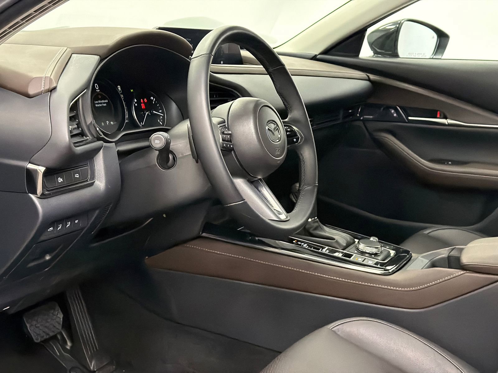 Certified 2025 MAZDA CX-30 AWD 2.5 S w/ Premium Package image 15