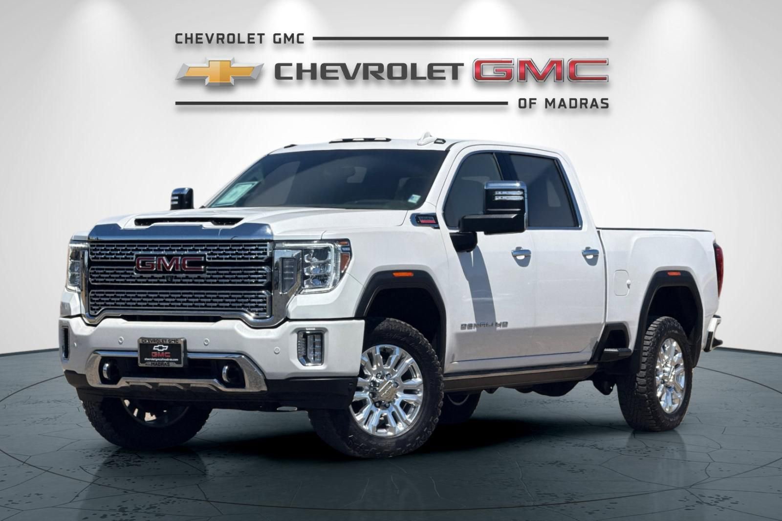 Used 2022 GMC Sierra 3500 Denali w/ Denali Ultimate Package AWD/4WD image 7