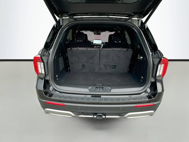 Used 2026 Ford Explorer Platinum w/ LUX Leather Package AWD/4WD image 29