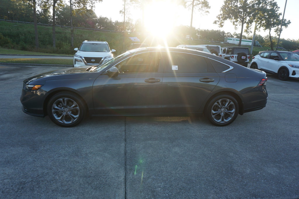 Used 2024 Honda Accord EX image 18