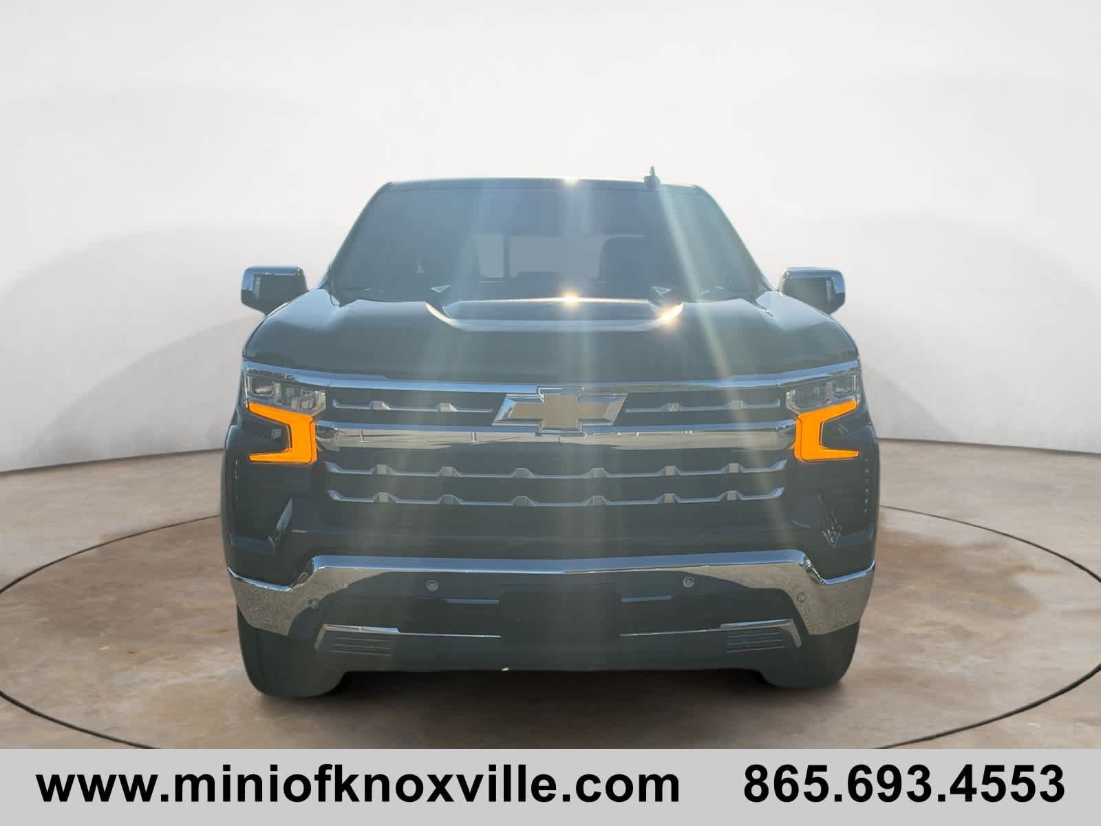 Used 2023 Chevrolet Silverado 1500 LTZ w/ LTZ Convenience Package II AWD/4WD image 8