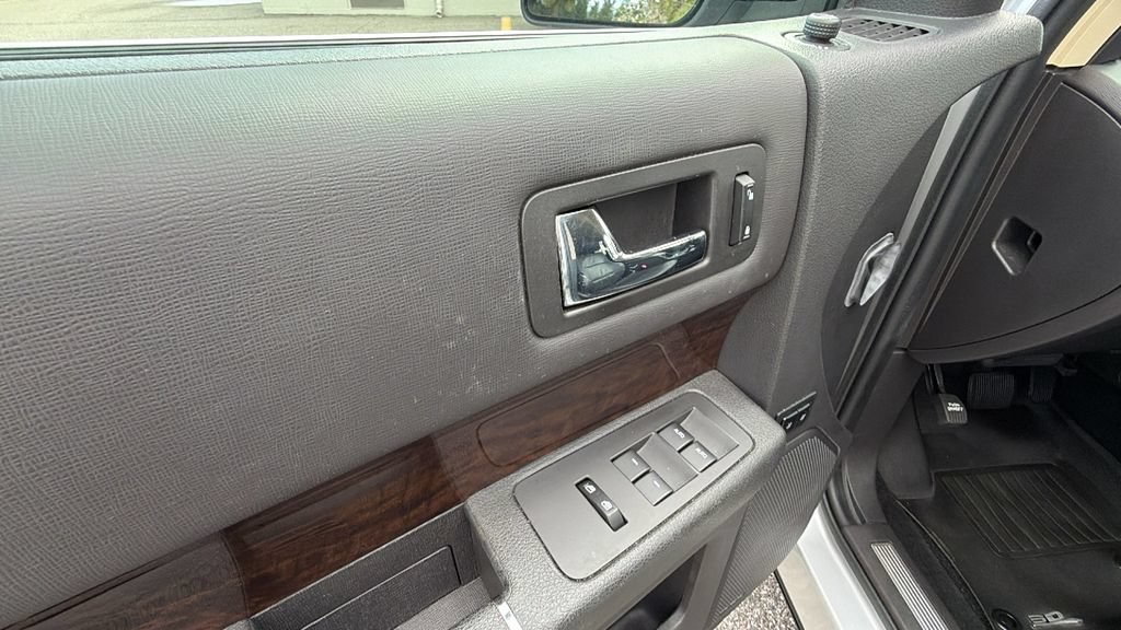 Certified 2019 Ford Flex Limited FWD image 14