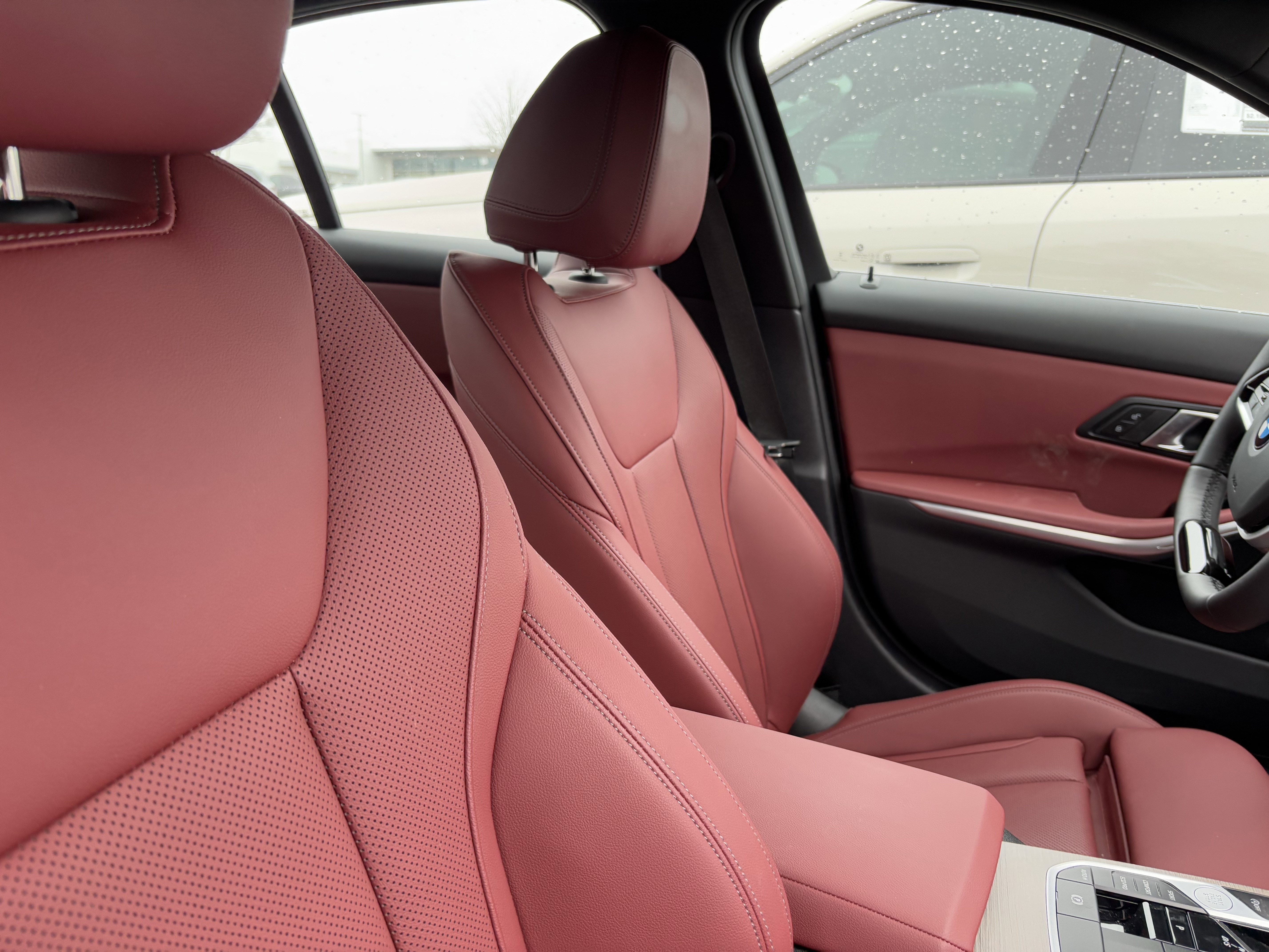 Certified 2025 BMW 330i xDrive Sedan w/ Premium Package image 34