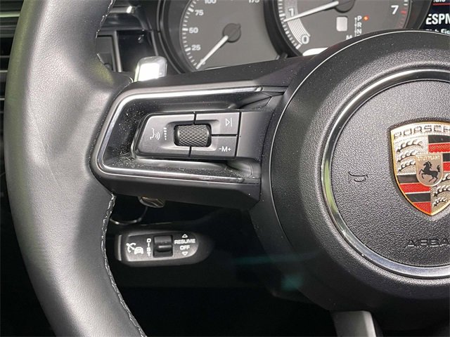 Certified 2025 Porsche Macan image 41