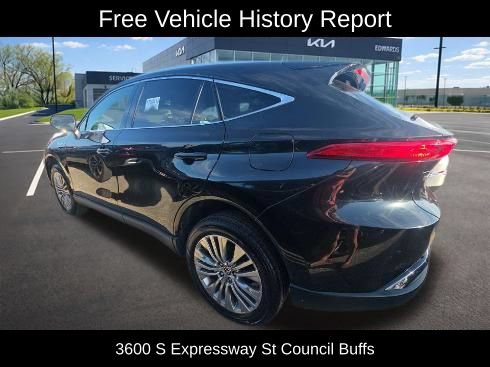 Used 2021 Toyota Venza XLE w/ Softex Package AWD/4WD image 5