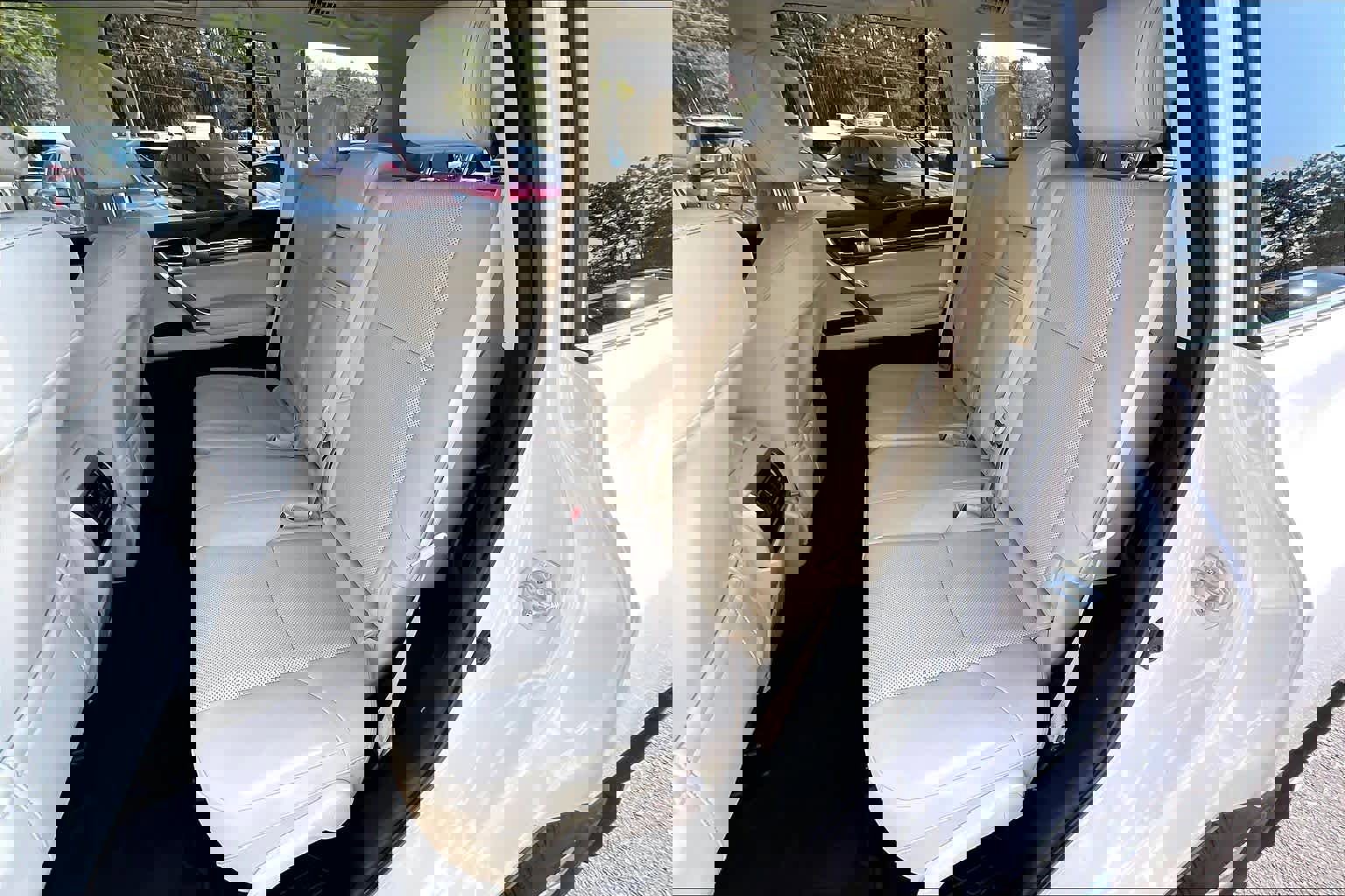 Used 2021 Lexus GX 460 Premium w/ Premium Package image 19