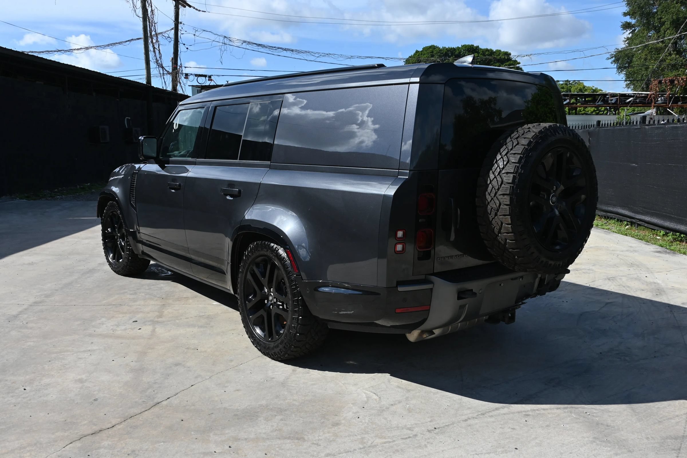 Used 2024 Land Rover Defender 130 Outbound AWD/4WD image 4