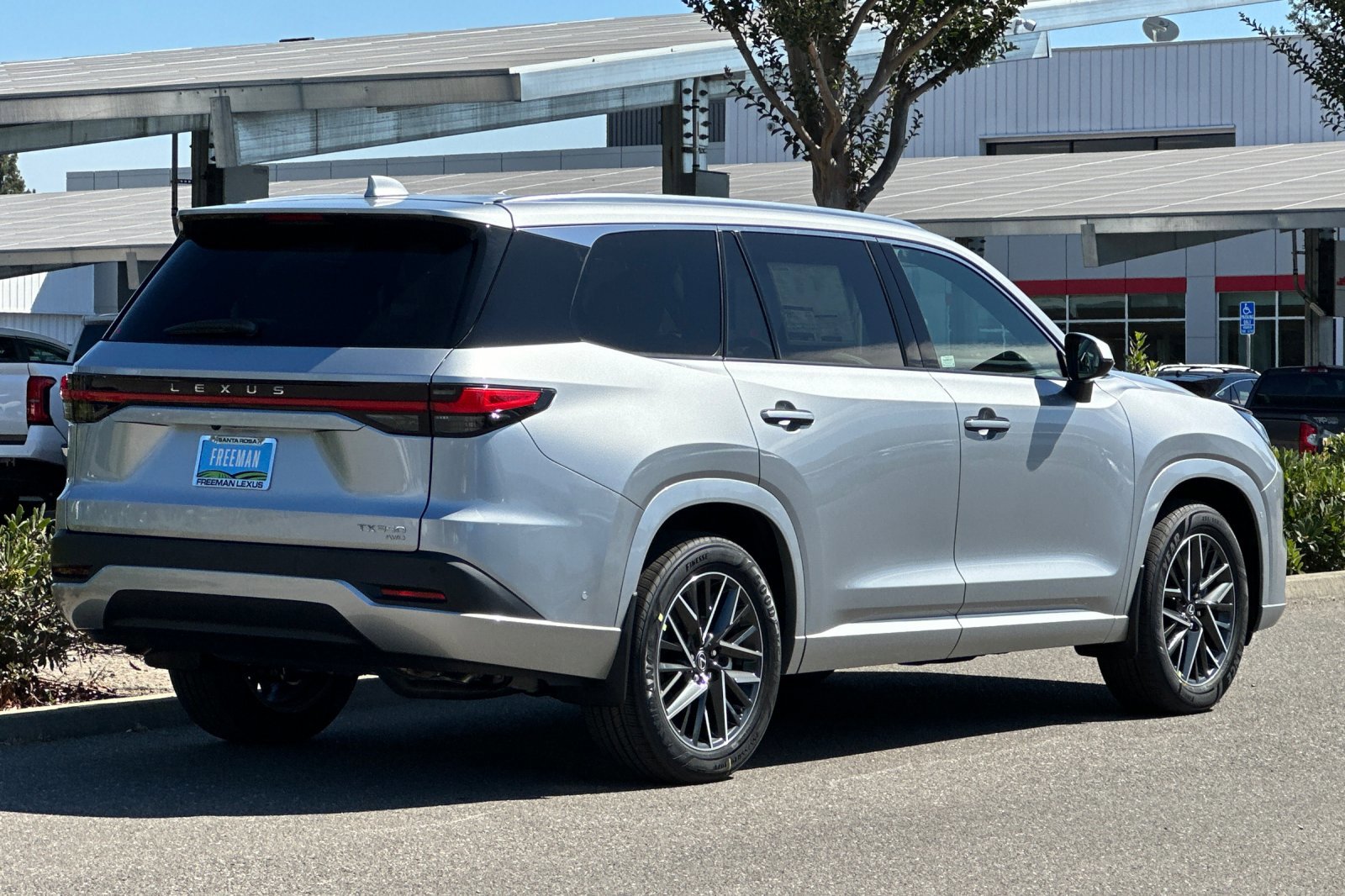 New 2025 Lexus TX 350 AWD image 4