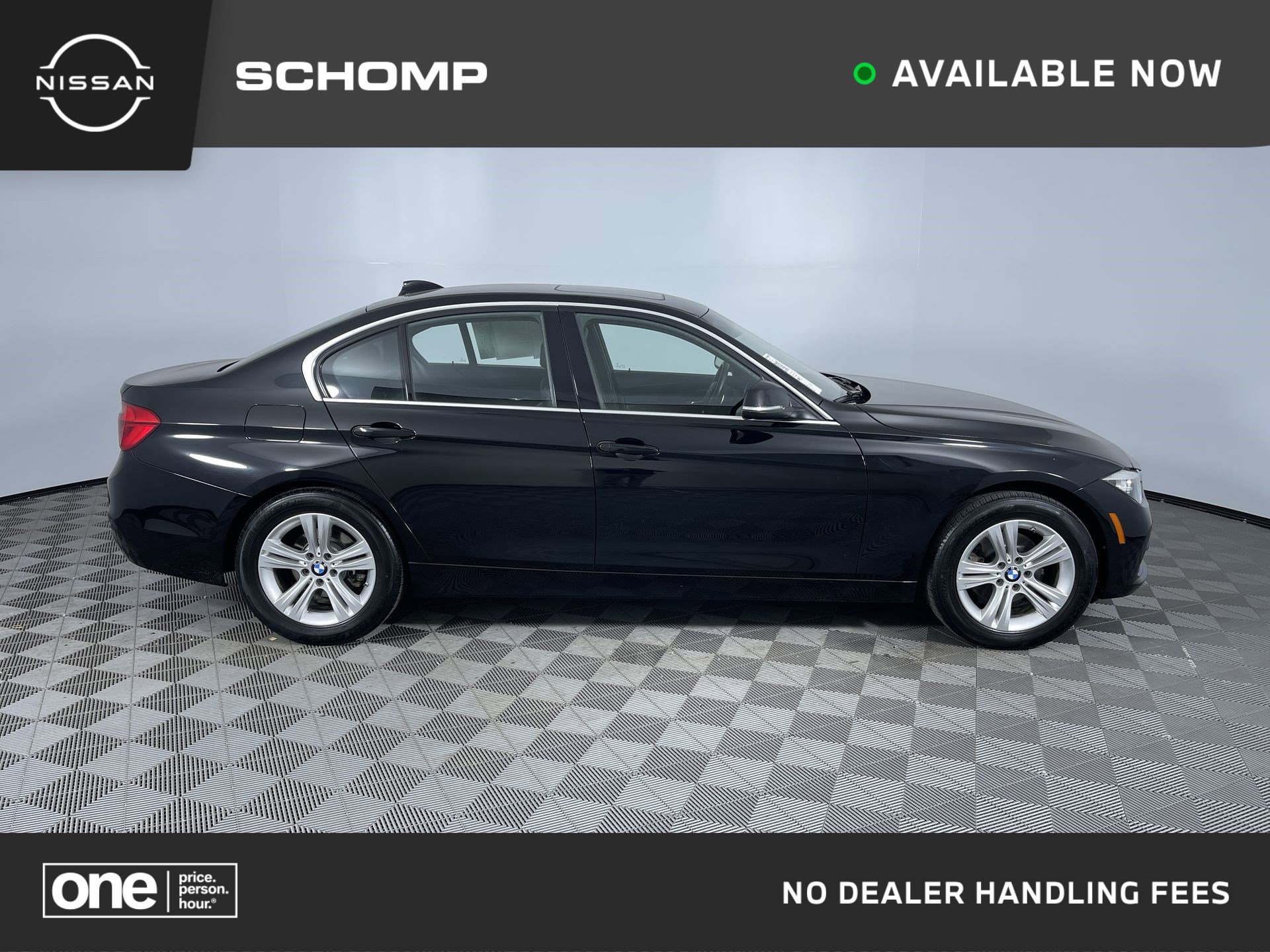 Used 2017 BMW 330i xDrive Sedan image 1