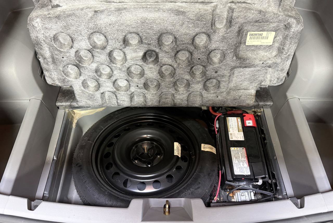Used 2005 Dodge Magnum R/T RWD image 47