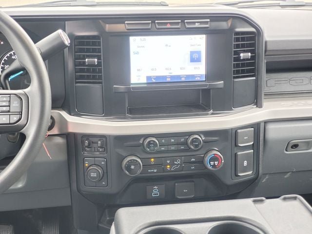 Used 2024 Ford F250 XL AWD/4WD image 23