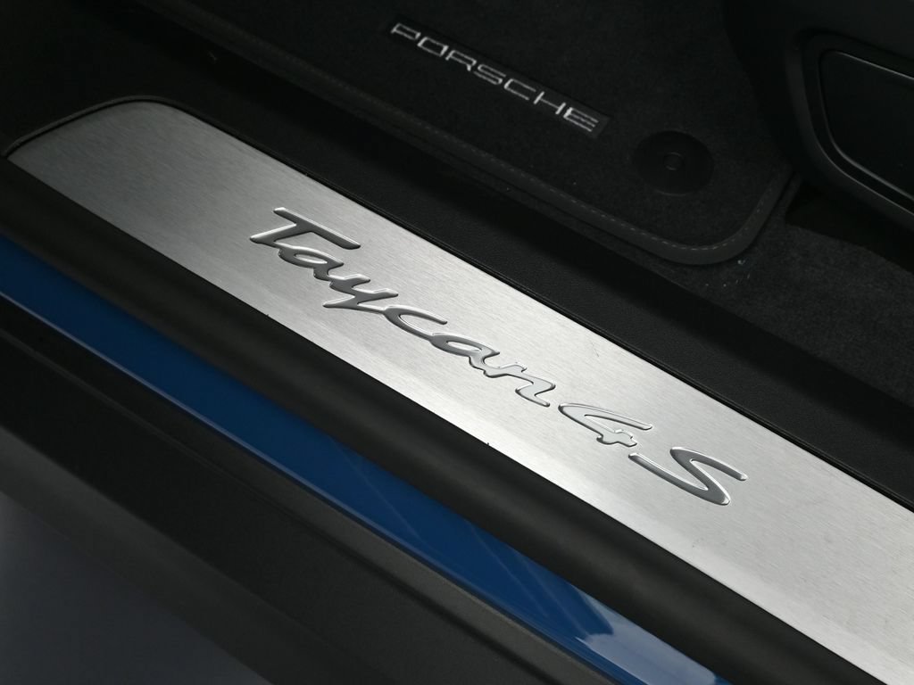New 2026 Porsche Taycan 4S AWD/4WD image 24