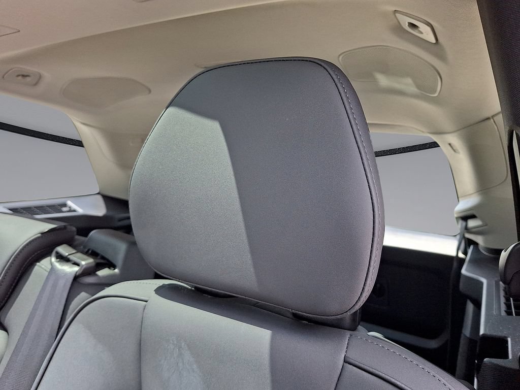 Certified 2026 Volvo XC90 B6 Plus AWD/4WD image 27