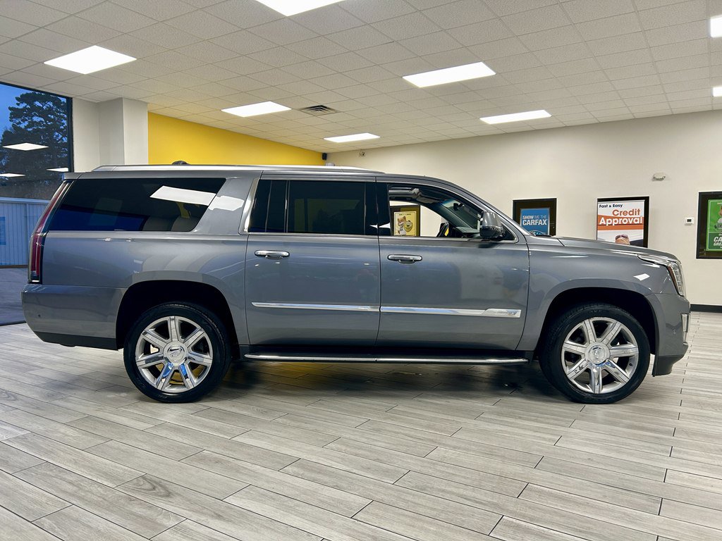Used 2019 Cadillac Escalade ESV Luxury image 5