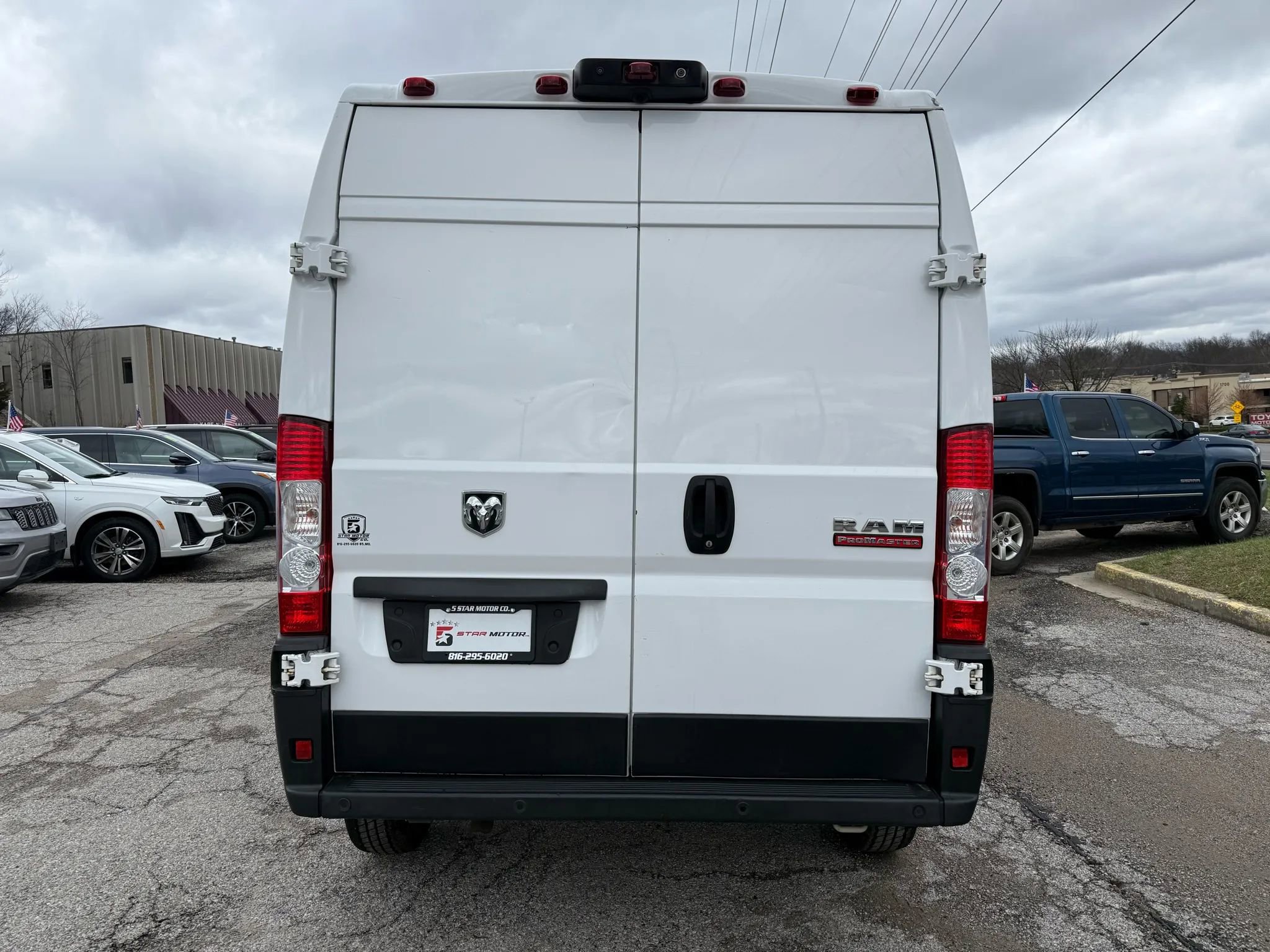 Used 2020 RAM ProMaster 2500 w/ Premium Appearance Group image 4