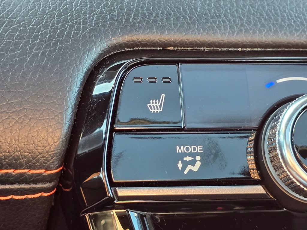 Used 2025 Honda Pilot TrailSport image 30