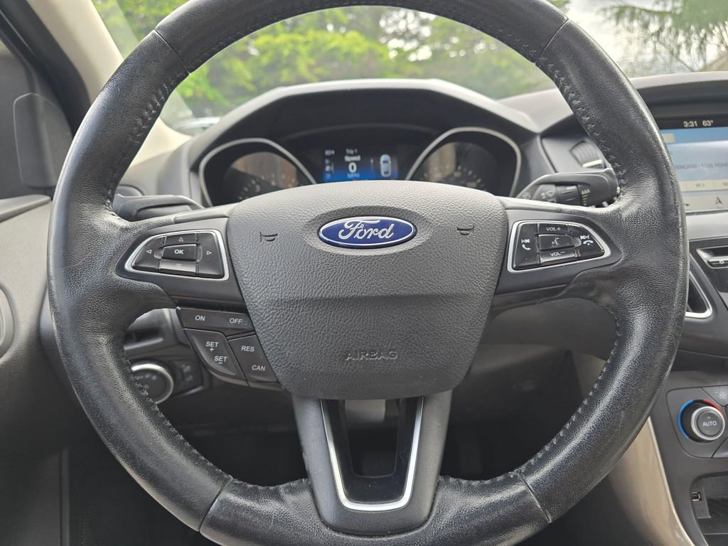 Used 2018 Ford Focus Titanium FWD image 16