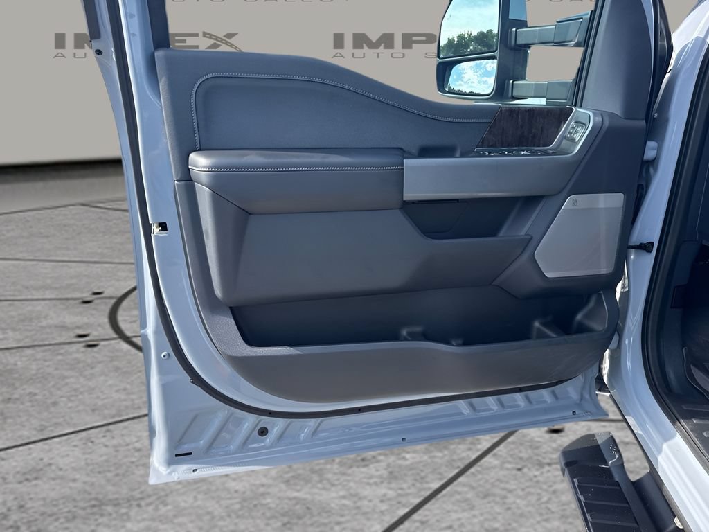 Used 2024 Ford F250 Lariat w/ Lariat Ultimate Package AWD/4WD image 24