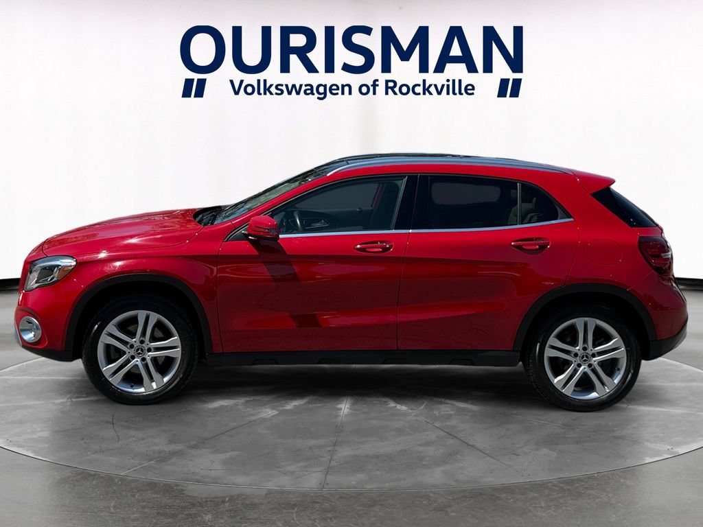 Used 2020 Mercedes-Benz GLA 250 4MATIC w/ Premium Package image 3