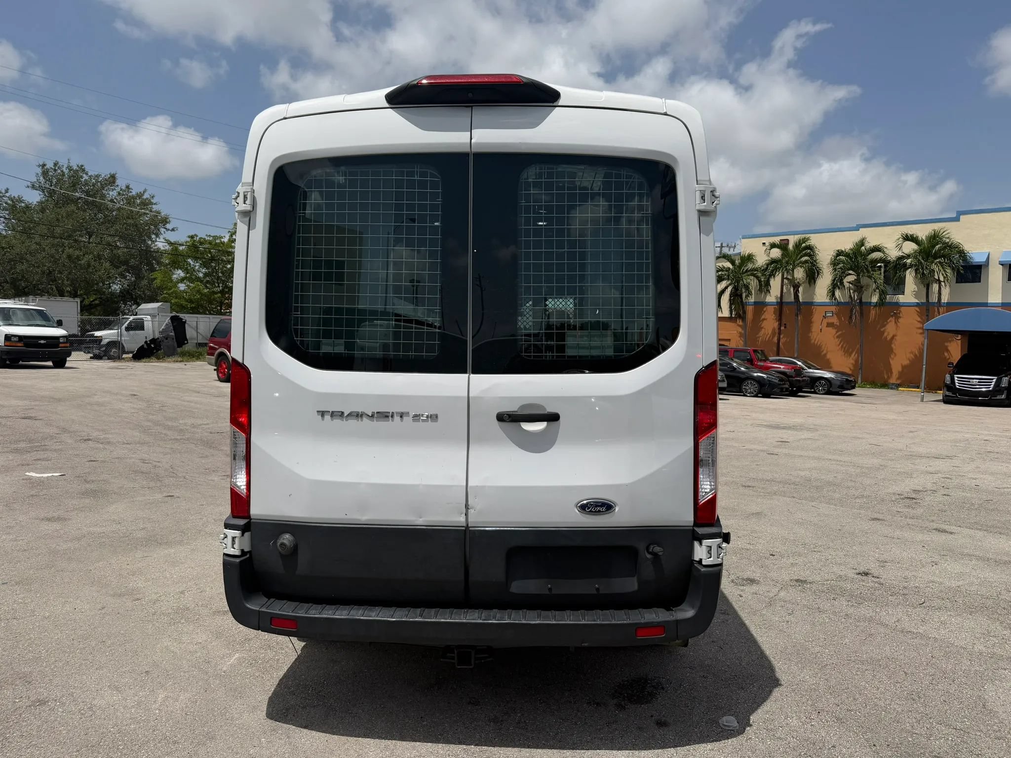 Used 2020 Ford Transit 250 Medium Roof w/ Interior Upgrade Package RWD image 5